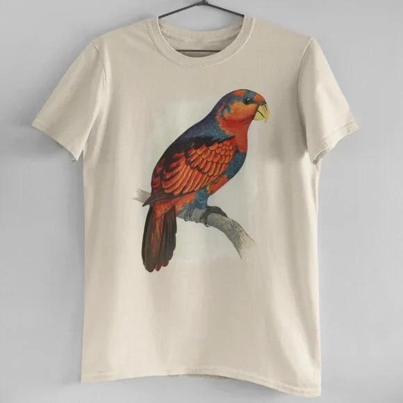 Red and Blue Lory Vintage Parrot Print Short Sleeve Graphic Tee T-shirt S M L XL - Picture 3 of 5